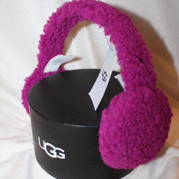 NIB UGG WOMEN'S ADULT SHEARLING EAR MUFFS FUSCHIA‎ PINK - Picture 4 of 5